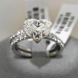 18K White Gold 0.95ctw Diamond Solitaire Ring