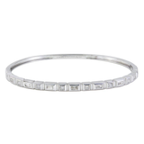 18K White Gold RD 0.12ctw TP:0.18 ctw Diamond Bangle